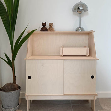 Amalia Secretaire